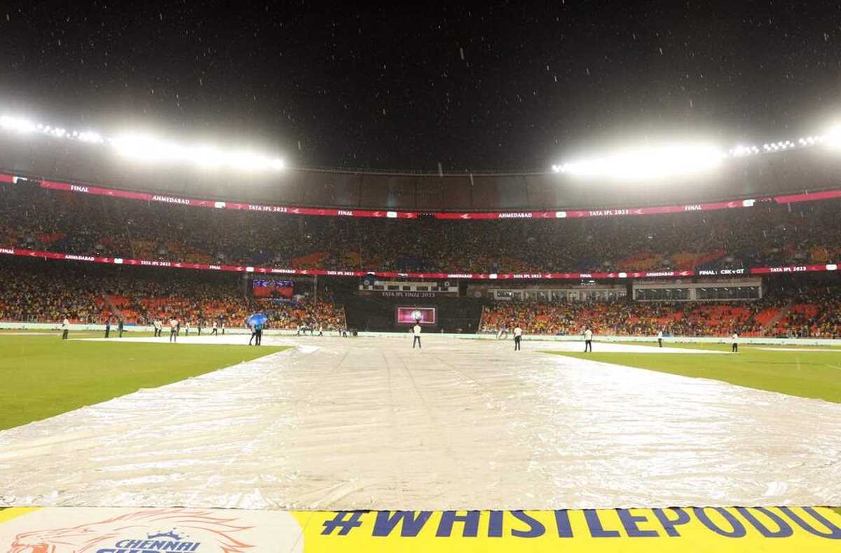 आईपीएल 2023 : सीएसके और जीटी के बीच फाइनल बारिश में धुला, मैच सोमवार को